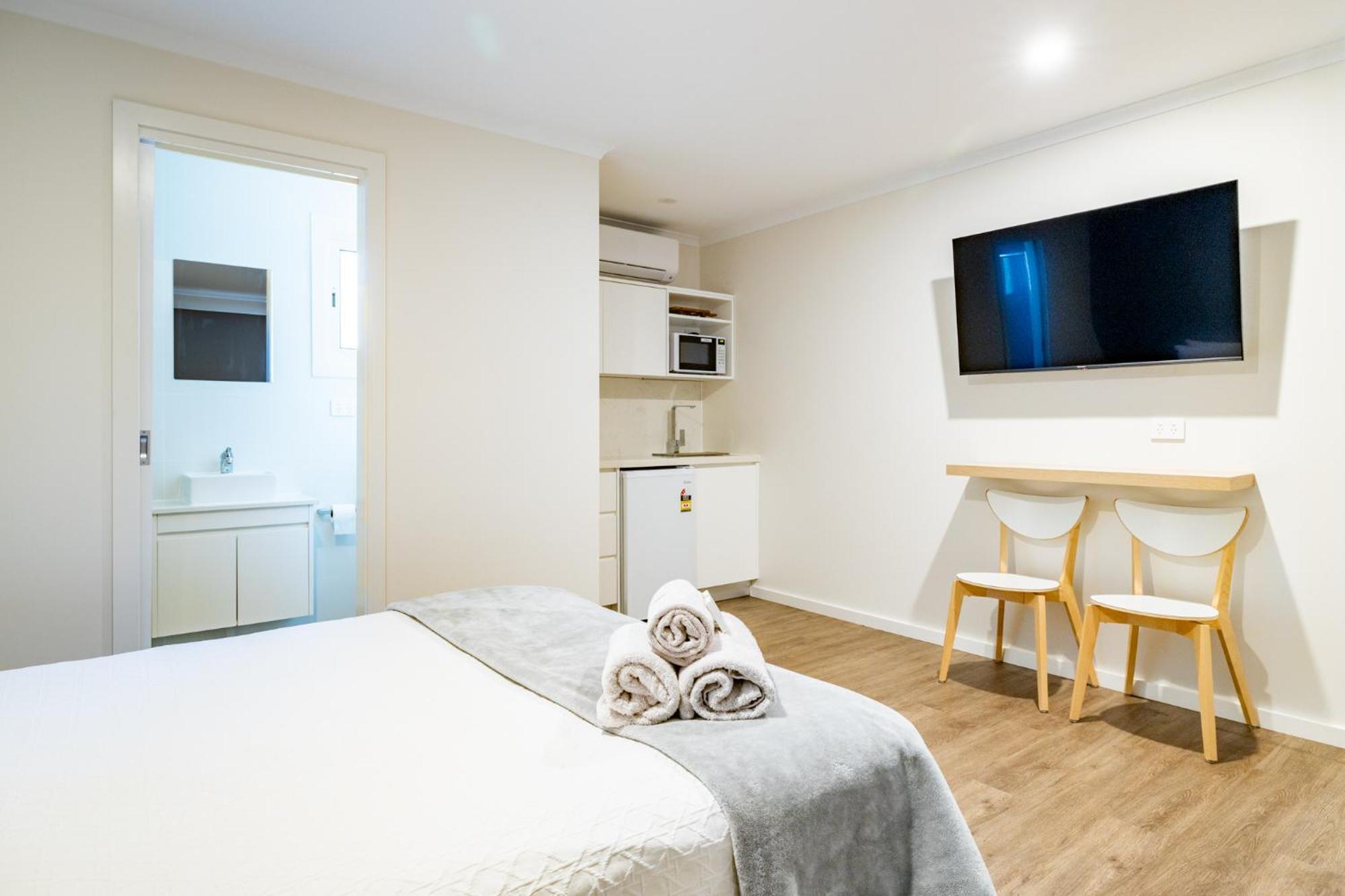 Harbour Lights Tourist Park Hotel Bowen Ngoại thất bức ảnh